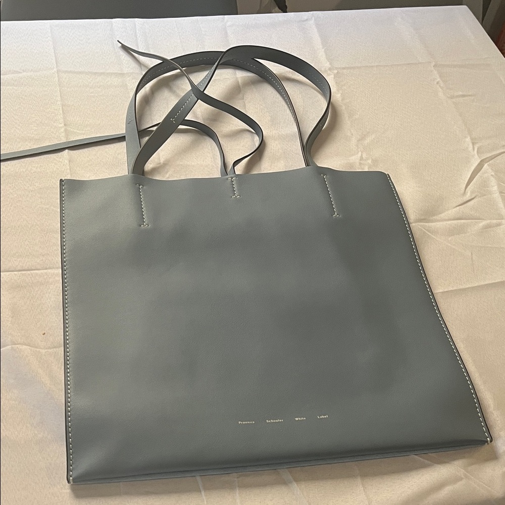 Chic Baby Blue Women's Tote Bag